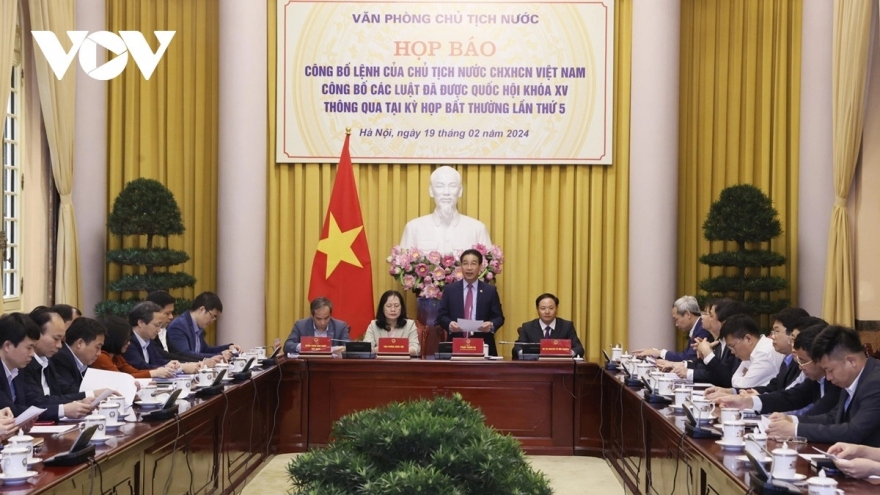 Vietnam promulgates new Land Law, Credit Institutions Law